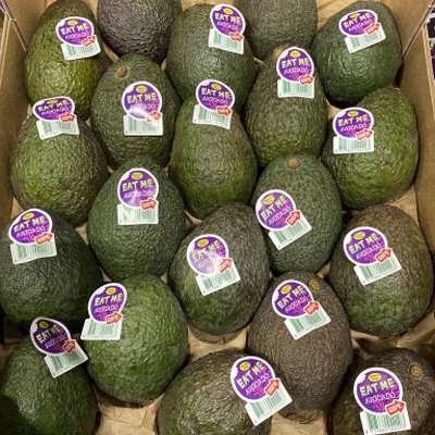 Avocado 18 stuks krat ready to eat