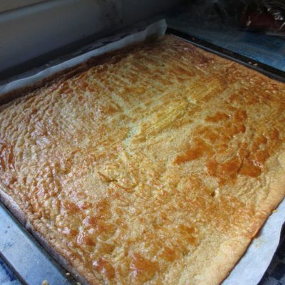 BOTERKOEK PLAATCAKE *diepvries 37 x 30 cm aan stuk (5 stuks in doos)